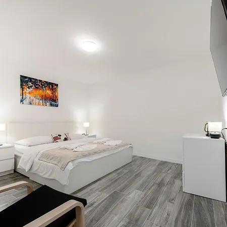 Chez Claire 3*