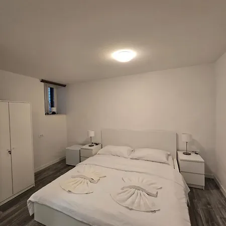 Chez Claire 3* Дубровник