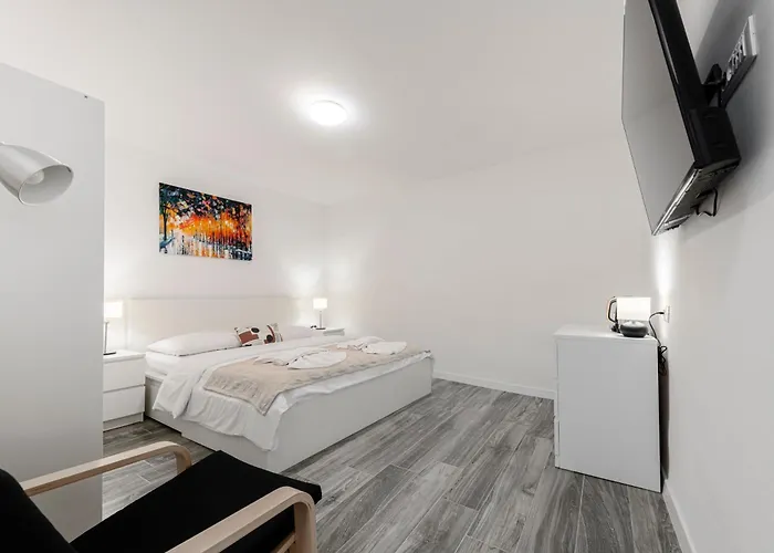 Chez Claire 3*